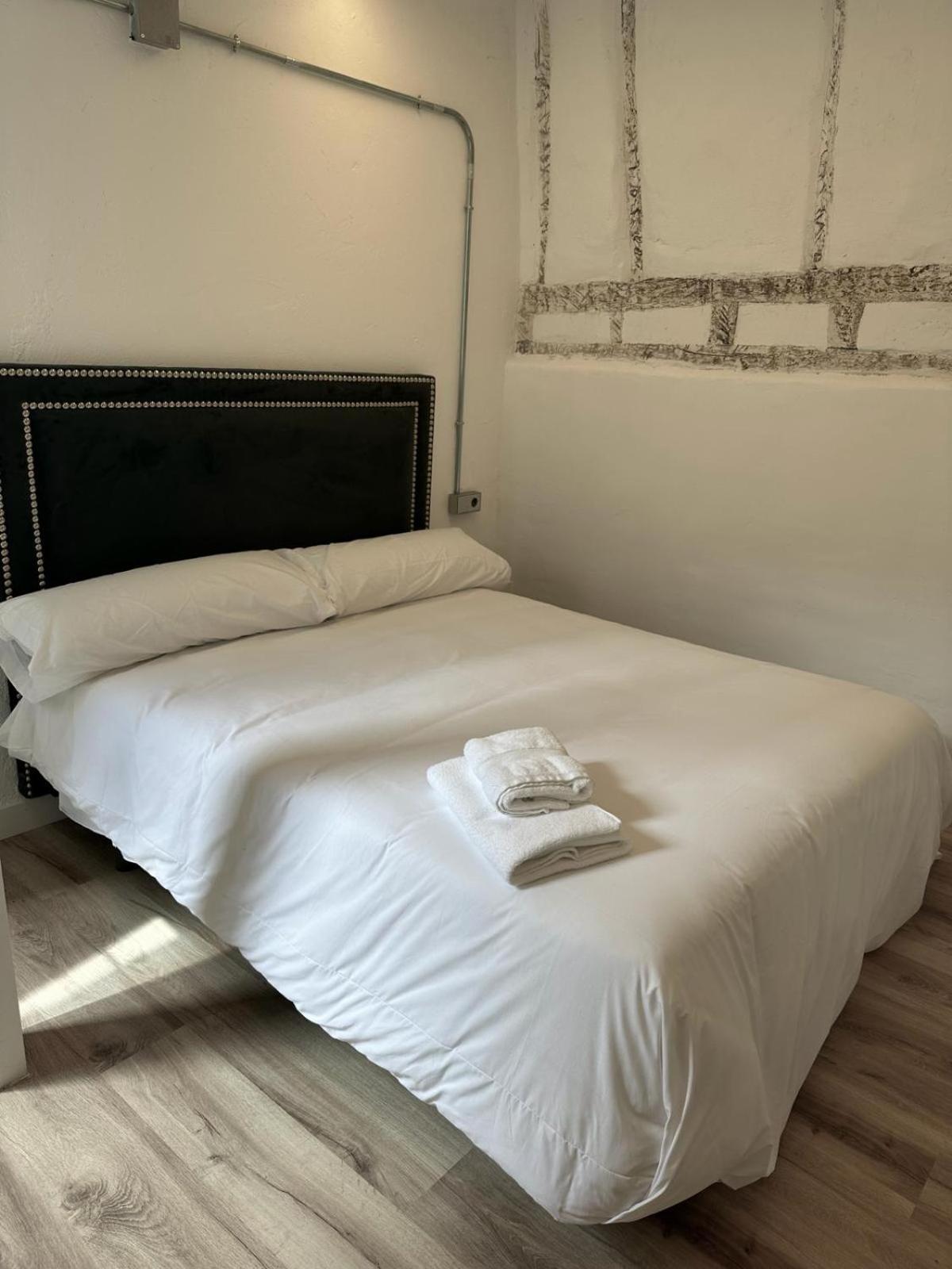 Apartamentos Carolina By Gaiarooms Leon Ngoại thất bức ảnh